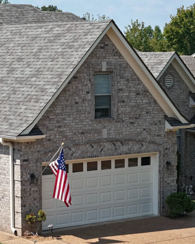 A front view of the Oakland, TN roofing project.