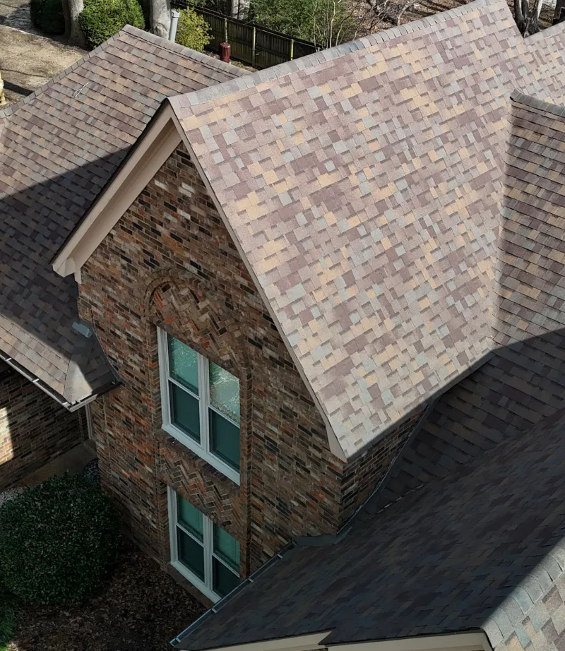 Owens Corning TruDefinition Teak shingles.